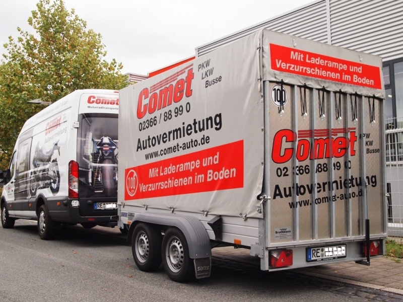 autovermietung_comet_tandem_anhaenger_mit_rampe_03.JPG