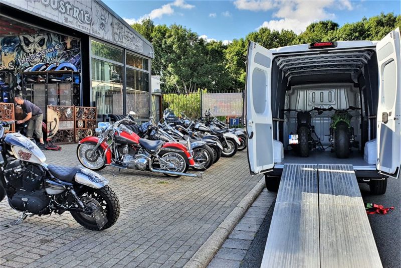 motorradtransporter_mieten_autovermietung_comet_recklinghausen_PS_Industrie_rampe_wippe_13.jpg.jpg
