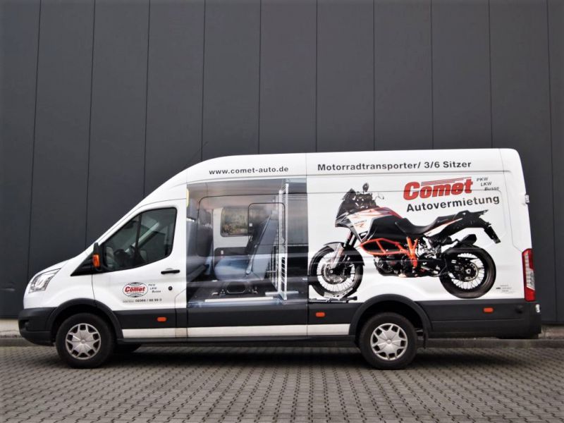 motorradtransporter_mieten_leihen_autovermietung_comet_kasten_6-sitzer_doppelkabiner_doka_1.JPG