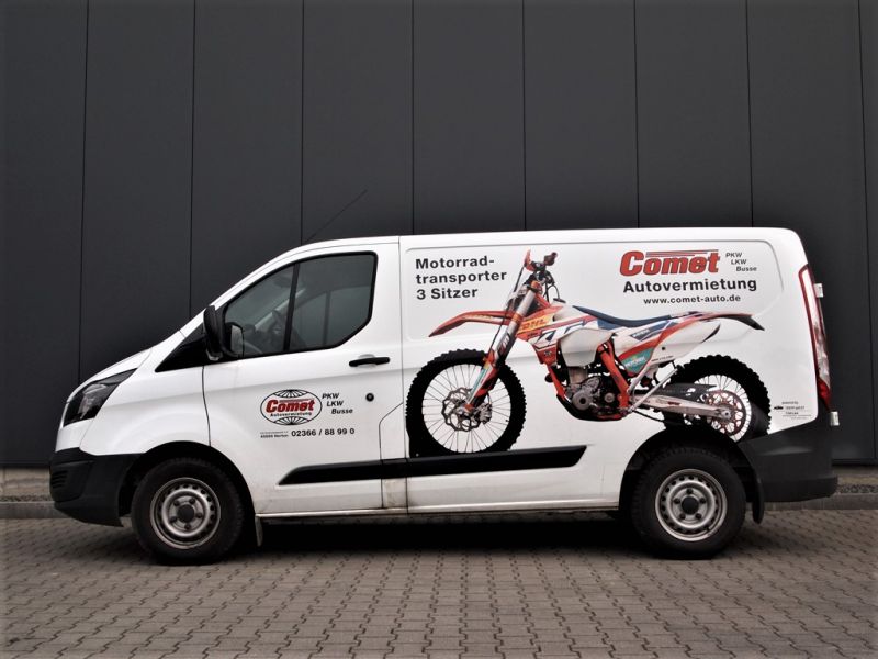 autovermietung_comet_motorradtransport_rampe_kasten_klein_3.JPG