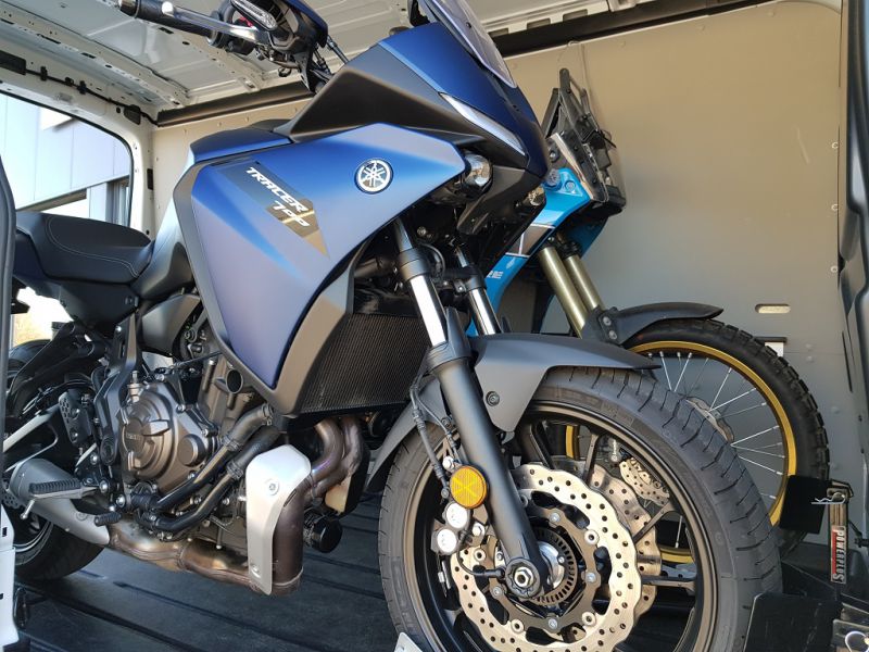 autovermietung_comet_motorradtransporter_leihen_mieten_beladen_5.jpg