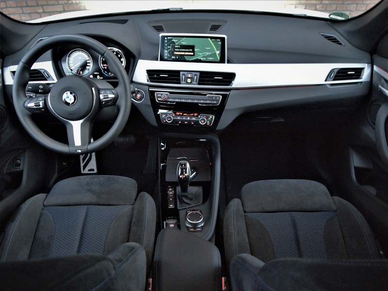 Autovermietung_Comet_BMW_X1_20i_Automatik_XDrive_M-Sport_5.JPG